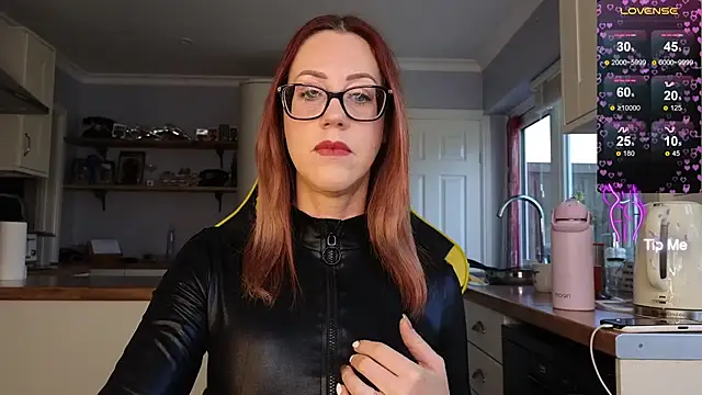 stripmequick online show from October 27, 1:23 pm