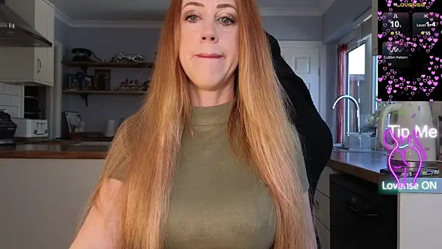 stripmequick online show from April 22, 10:11 am