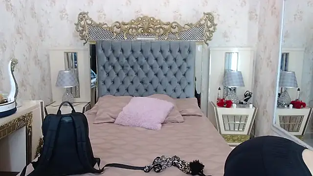 Snapshot of PamelaTomson chatting on December 3, 11:53 am PamelaTomson online show from December 3, 11:53 am