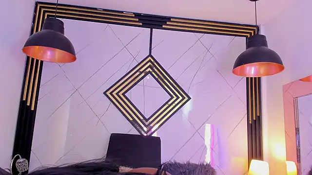 AdharaHills online show from November 5, 7:39 pm