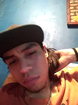 AlexAlejandro13 online show from February 20, 4:31 am