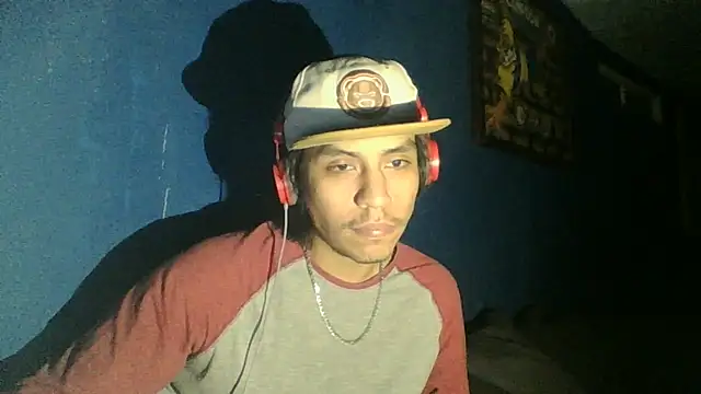 Snapshot of AlexAlejandro13 chatting on September 10, 9:08 am AlexAlejandro13 online show from September 10, 9:08 am