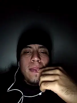 AlexAlejandro13 online show from January 17, 11:52 pm