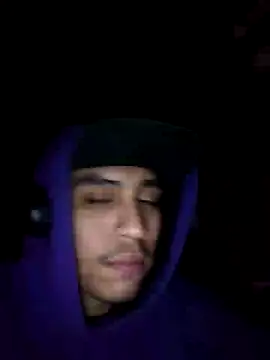 AlexAlejandro13 online show from December 4, 4:11 am