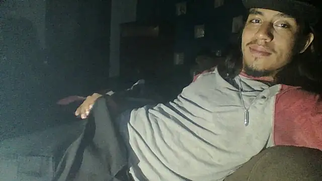 AlexAlejandro13 online show from April 15, 7:25 am