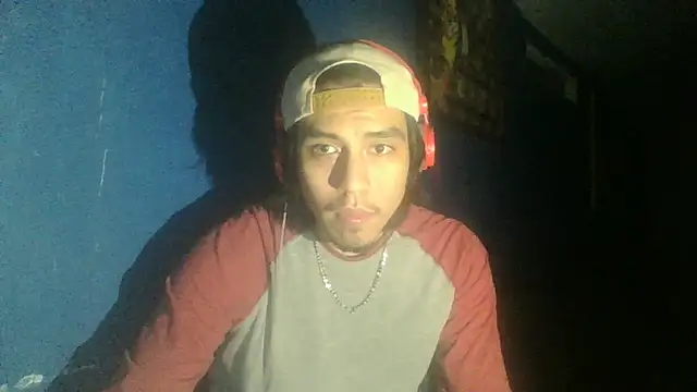 Snapshot of AlexAlejandro13 chatting on October 8, 6:48 am AlexAlejandro13 online show from October 8, 6:48 am