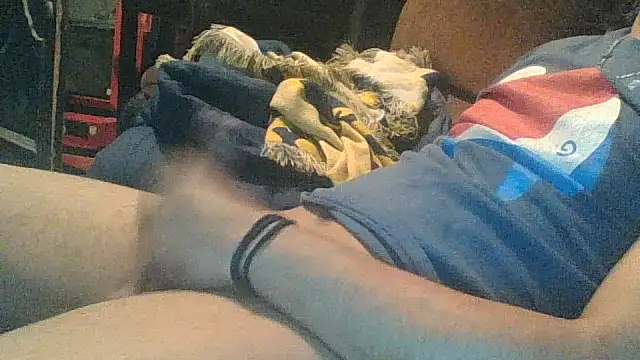 AlexAlejandro13 online show from November 25, 1:39 am