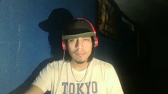 Snapshot of AlexAlejandro13 chatting on October 11, 7:09 am AlexAlejandro13 online show from October 11, 7:09 am
