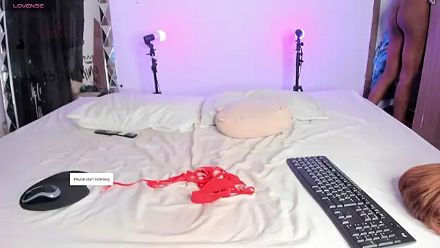 AgathaFoxx online show from February 3, 5:51 pm