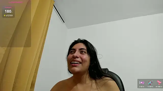 Snapshot of emilysex_118 chatting on October 11, 12:22 am emilysex 118 online show from October 11, 12:22 am