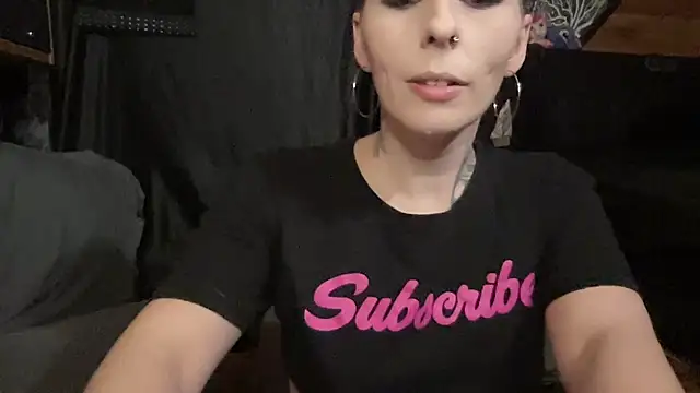 Snapshot of TeenyDoll chatting on December 16, 3:55 am TeenyDoll online show from December 16, 3:55 am