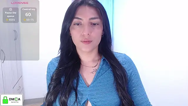 Snapshot of EricaVanderhill chatting on November 15, 9:52 pm EricaVanderhill online show from November 15, 9:52 pm