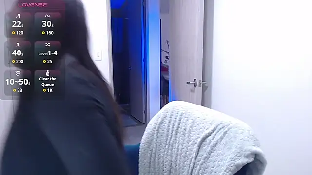 Snapshot of EricaVanderhill chatting on September 12, 9:47 pm EricaVanderhill online show from September 12, 9:47 pm