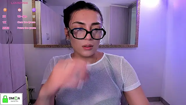 EricaVanderhill online show from May 28, 10:04 pm