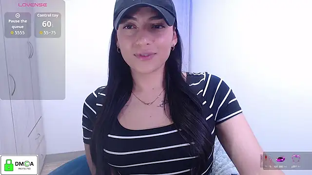 Snapshot of EricaVanderhill chatting on October 28, 9:25 pm EricaVanderhill online show from October 28, 9:25 pm