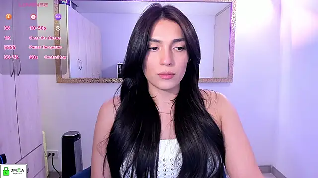 EricaVanderhill online show from April 8, 12:12 am