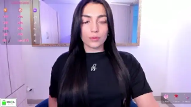 EricaVanderhill online show from December 19, 10:23 pm