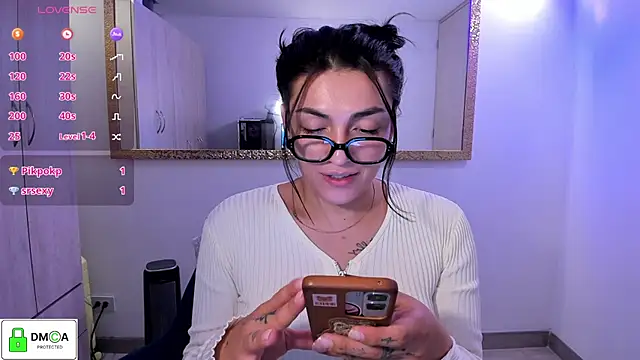 EricaVanderhill online show from May 15, 10:52 pm