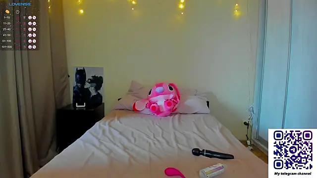 Snapshot of Bella_Foryou chatting on March 10, 2:06 am Bella Foryou online show from March 10, 2:06 am