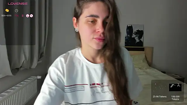 Snapshot of Bella_Foryou chatting on February 8, 3:37 am Bella Foryou online show from February 8, 3:37 am