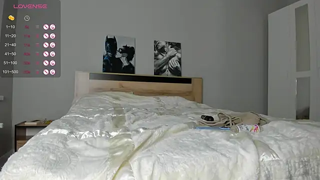 Bella Foryou online show from November 30, 3:24 pm