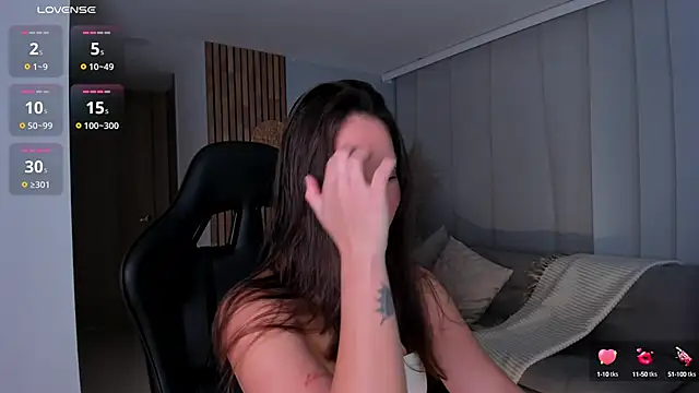 AnnieHallX online show from March 19, 1:10 am