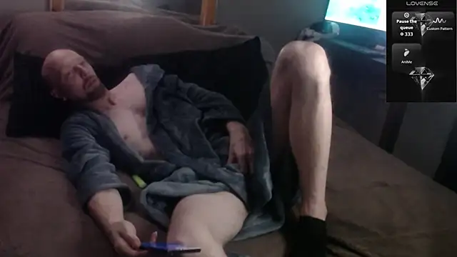 MaxRouger online show from April 13, 5:06 pm