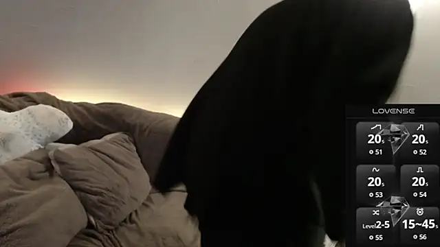 MaxRouger online show from December 5, 6:45 am