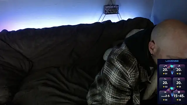 MaxRouger online show from November 2, 6:51 am