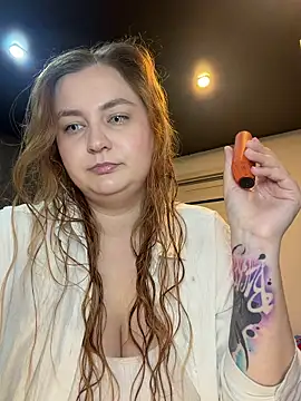 CandyShoopp online show from April 7, 7:37 pm