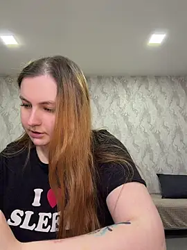 CandyShoopp online show from April 20, 7:15 pm