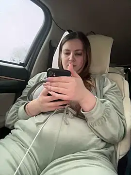 CandyShoopp online show from March 16, 2:00 pm