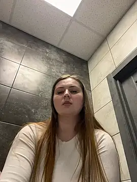 CandyShoopp online show from March 15, 4:43 pm