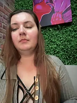 CandyShoopp online show from February 10, 5:19 pm