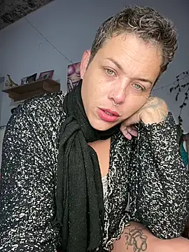 Alicbranca online show from May 9, 2:20 pm