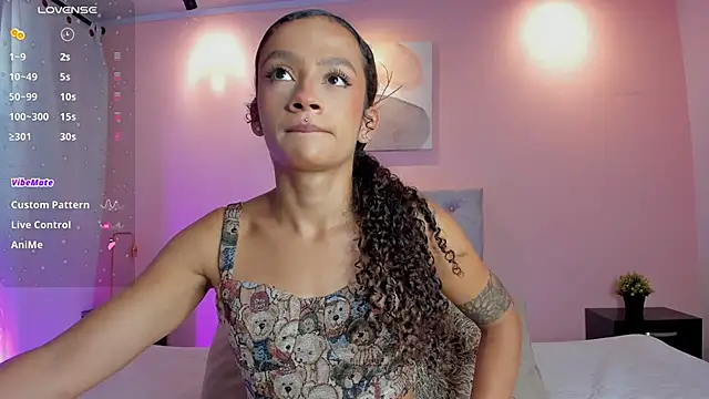 Snapshot of brianathompson chatting on November 4, 7:06 pm brianathompson online show from November 4, 7:06 pm