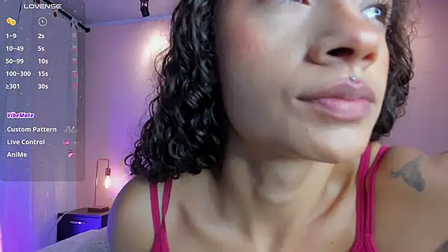 Snapshot of brianathompson chatting on November 10, 6:57 pm brianathompson online show from November 10, 6:57 pm