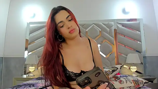 Snapshot of alexandra_fire69x chatting on November 14, 3:48 pm alexandra fire69x online show from November 14, 3:48 pm