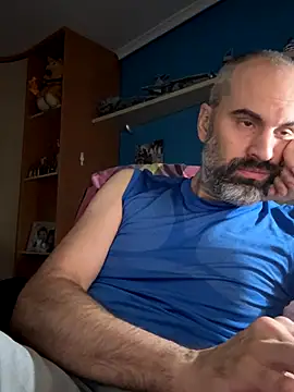 pollito1985 2 online show from September 21, 7:24 am