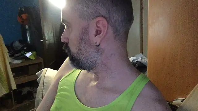 pollito1985 2 online show from February 11, 9:42 am