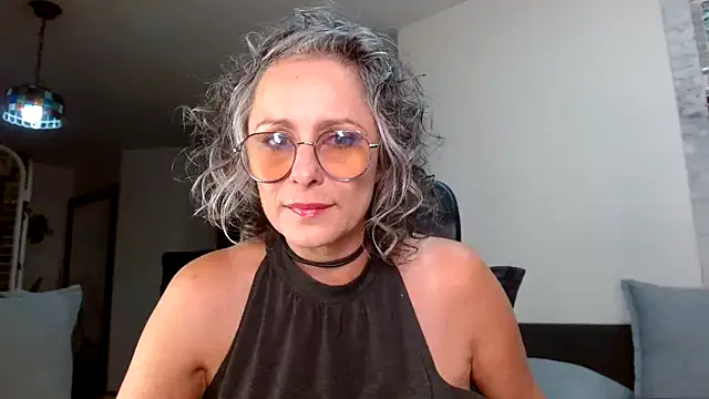 Pinkboobie online show from December 3, 6:55 pm