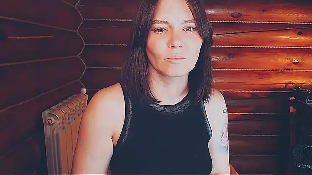 Snapshot of Platina_Fox chatting on December 15, 7:14 am Platina Fox online show from December 15, 7:14 am