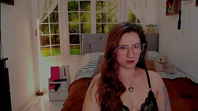 Snapshot of vanessabrown_ chatting on June 6, 7:19 pm vanessabrown online show from June 6, 7:19 pm