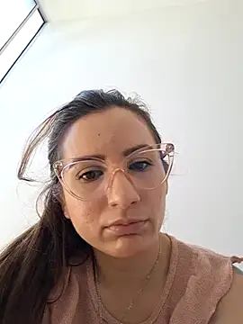 Snapshot of vanessabrown_ chatting on June 27, 4:35 pm vanessabrown online show from June 27, 4:35 pm