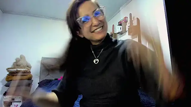 vanessabrown  online show from March 4, 7:54 pm