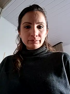 vanessabrown  online show from September 30, 5:08 pm