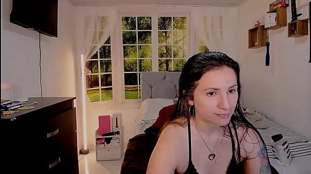 Snapshot of vanessabrown_ chatting on July 7, 3:59 pm vanessabrown online show from July 7, 3:59 pm