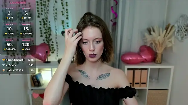 Snapshot of Salme_Sweet chatting on February 20, 12:19 am Salme Sweet online show from February 20, 12:19 am