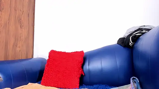 Mature Skinny online show from March 27, 4:10 am