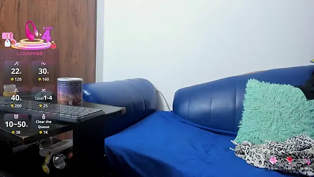 Snapshot of Mature_Skinny chatting on October 1, 12:09 pm Mature Skinny online show from October 1, 12:09 pm